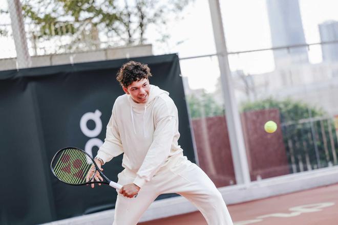 的坚持和比 的坚持和比